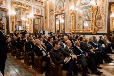 Reconocimiento a Juan José Hidalgo en Foro Empresarial Hispano-dominicano
