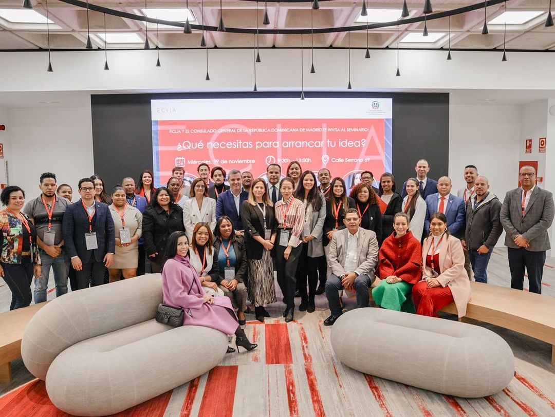 Consulado Dominicano en España lidera seminario de emprendimiento para la comunidad en el exterior