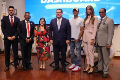 Dirección General de Aduanas presenta un innovador dashboard de datos de comercio