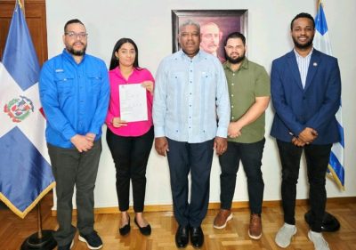 Grecia cuenta por primeravez con un Departamento de Pasaportes para dominicanos