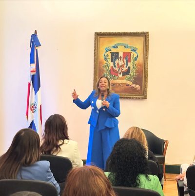 Irene Morillo dicta conferencia sobre liderazgo
en Embajada RD en Italia