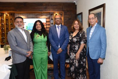 Iván García, Sarah Hernández, Frank Segura, Solangel Velázquez y Luis Felipe Aquino