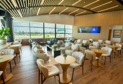 El Lounge Popular del AILA opera con dos áreas diferenciadas de llegadas y salidas