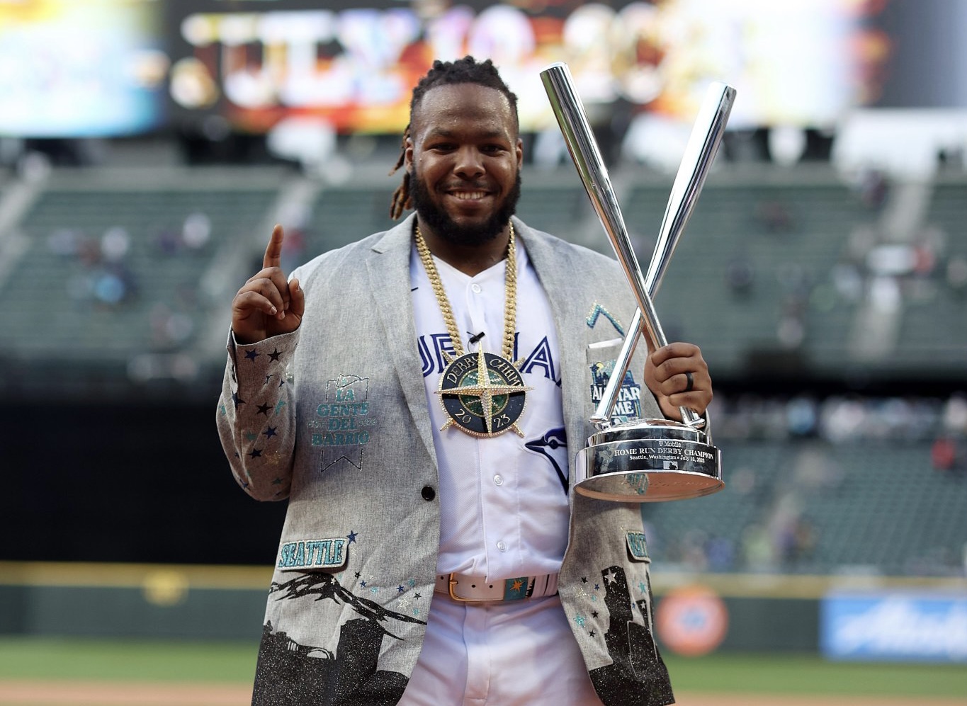 Vladimir Guerrero Sr. y Vladimir Guerrero Jr. logran una hazaña histórica en el Derby