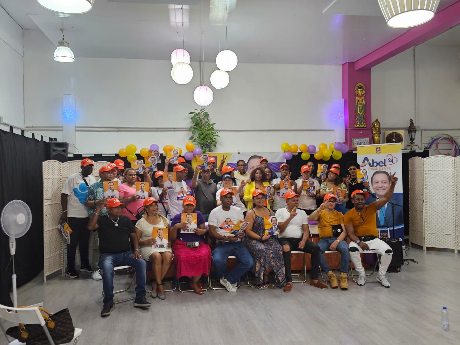 Juramentan equipo de coordinadores sector externo de Abel Martínez en España