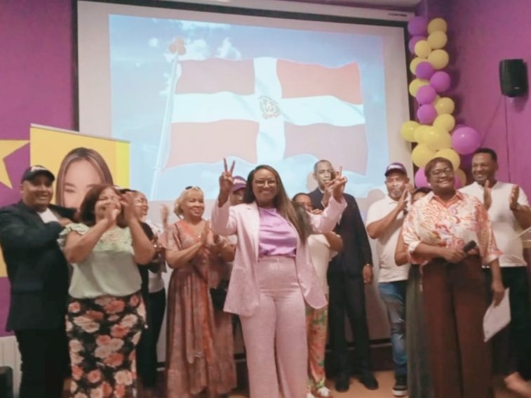 Madrid: Ana Vidal presenta precandidatura a diputada ultramar por Europa