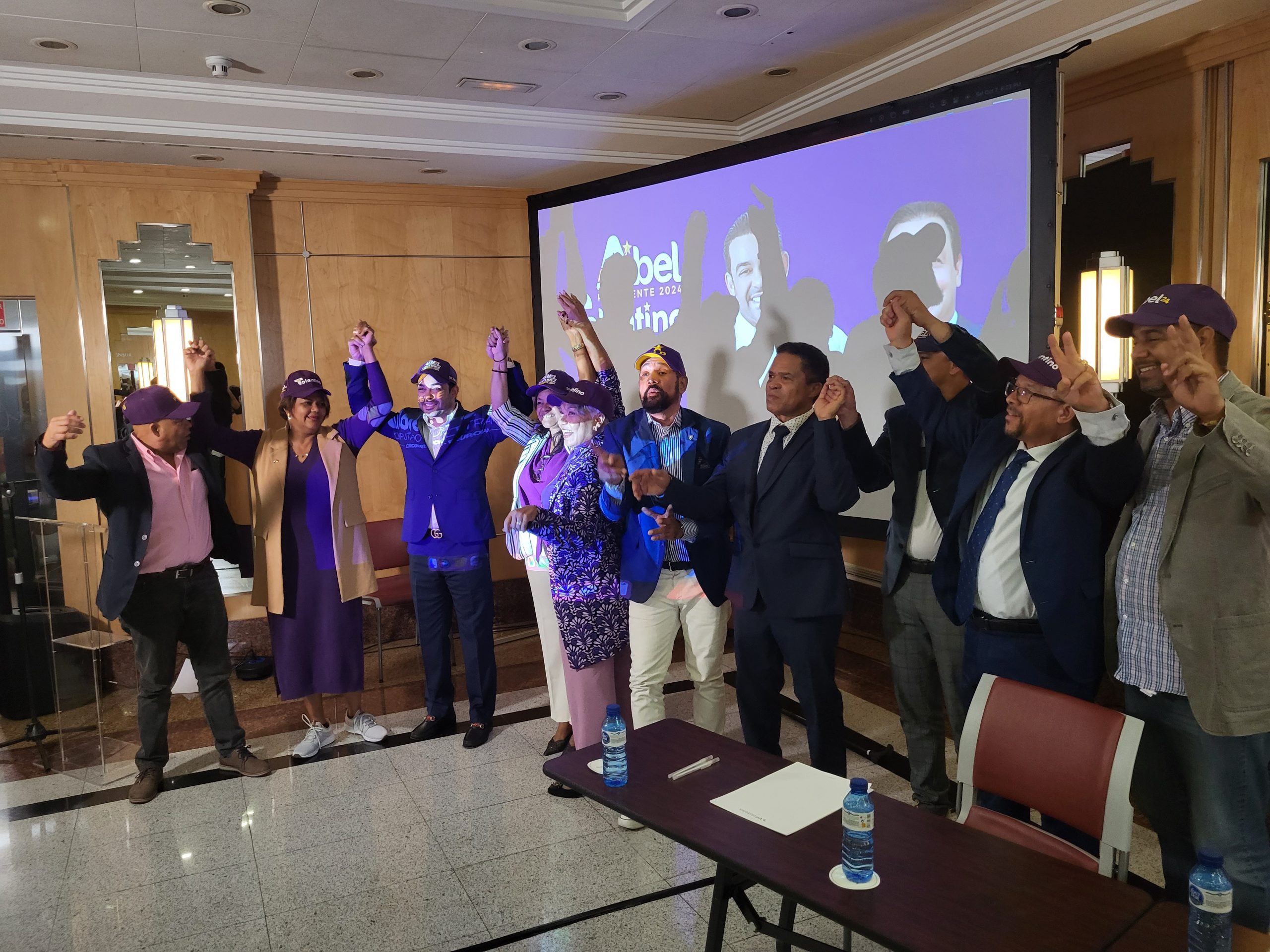 Acto de apoyo: Líderes del PLD en Europa respaldan precandidatura a diputación de Bienvenido Tolentino Acto de apoyo: Líderes del PLD en Europa respaldan precandidatura a diputación de Bienvenido Tolentino