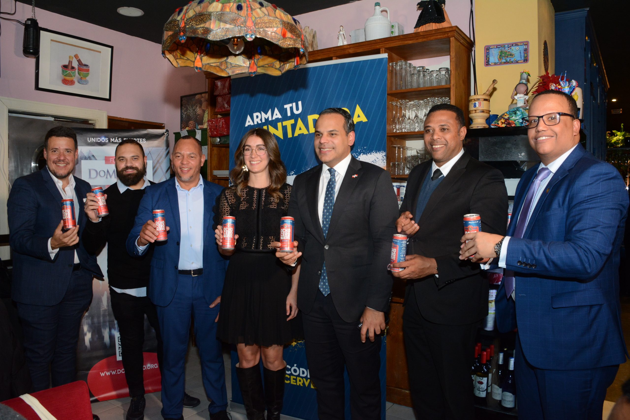 Realizan en Madrid lanzamiento oficial de la cerveza dominicana Ocho Cero Nueve