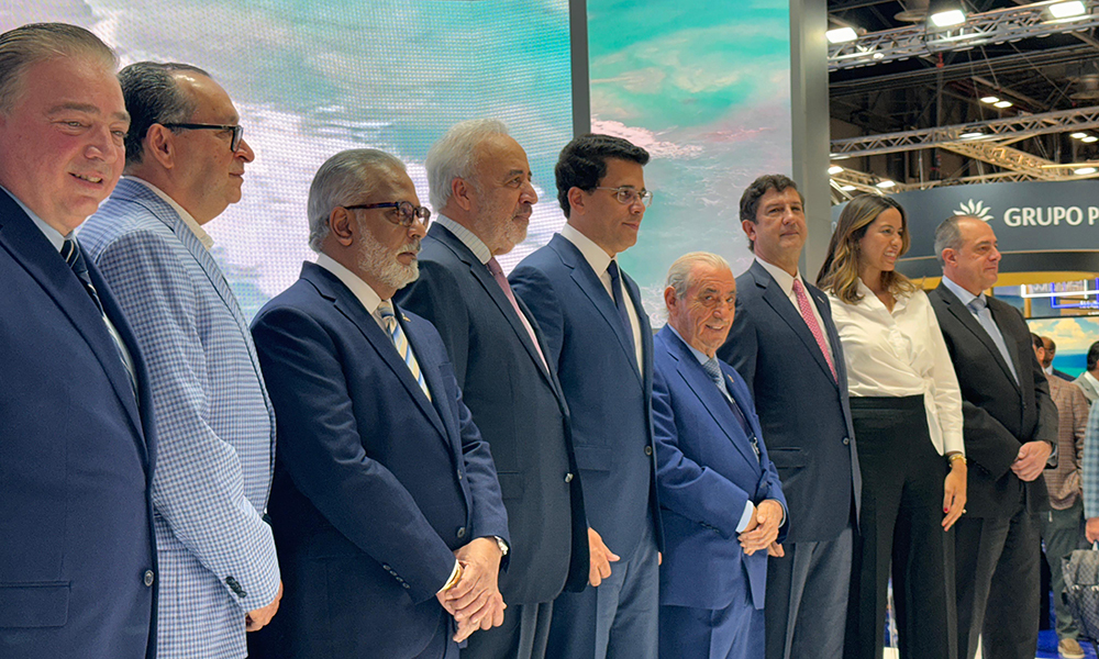 Fitur: Santiago y Madrid se conectan; firman acuerdo para operar dos vuelos a la semana con Air Europa