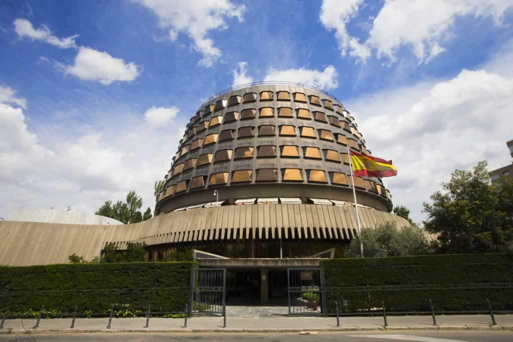 El Constitucional español avala derecho de menores de 16 y 17 años a abortar sin permiso de padres El Constitucional español avala derecho de menores de 16 y 17 años a abortar sin permiso de padres