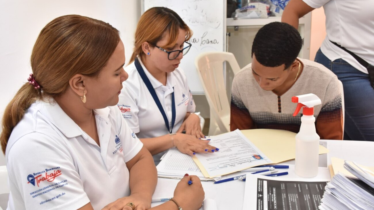 Ministerio de Trabajo RD invita a recepción de currículum para vacantes en España Ministerio de Trabajo RD invita a recepción de currículum para vacantes en España