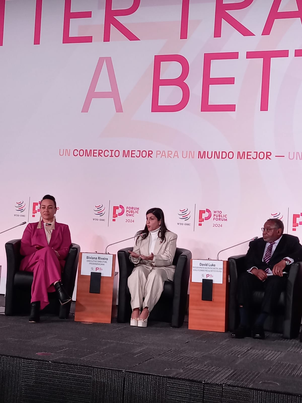 Biviana Riveiro destaca importancia de las políticas de acceso a mercados en Foro Público OMC 2024
