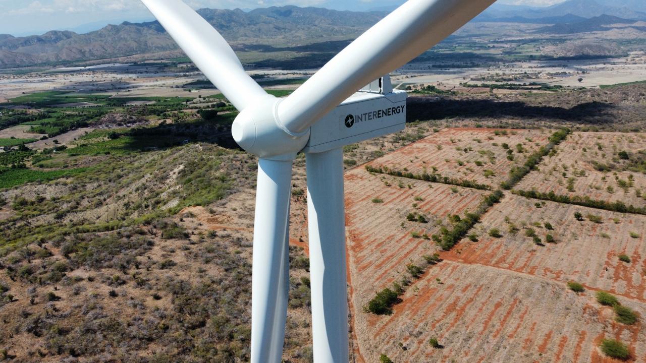 Instalan en RD turbinas eólicas más grandes de Centroamérica y el Caribe para expansión parque Matafongo Instalan en RD turbinas eólicas más grandes de Centroamérica y el Caribe para expansión parque Matafongo