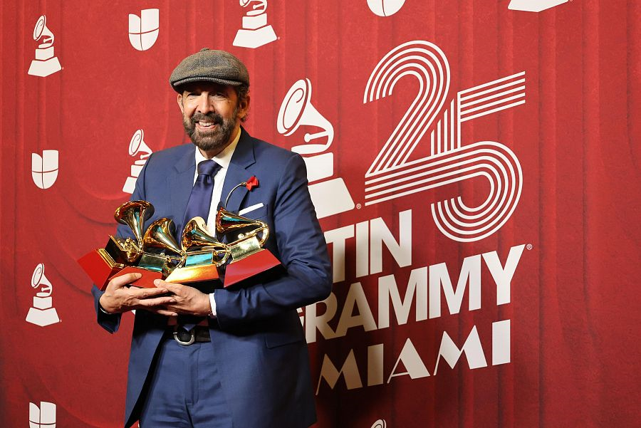 Juan Luis Guerra triunfa en los Latin Grammy 2024