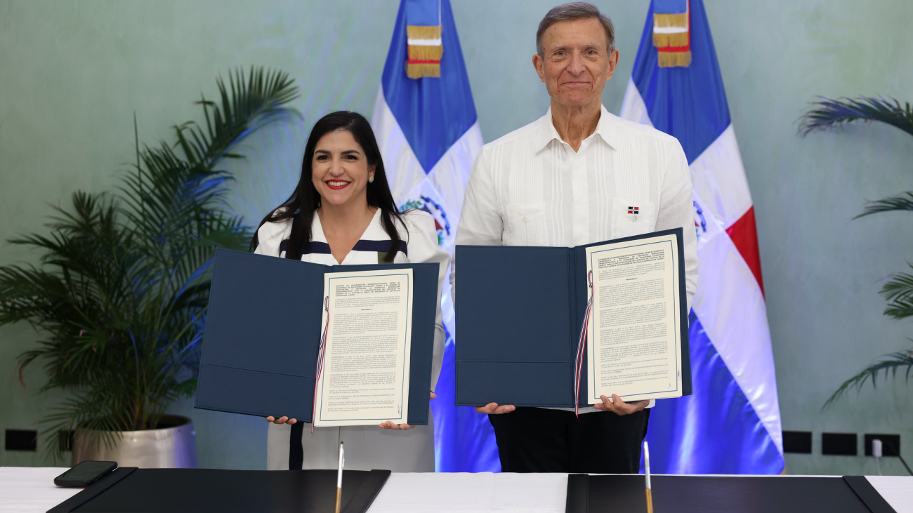 Mirex y ProDominicana firman acuerdo para agilizar visados de inversión extranjera