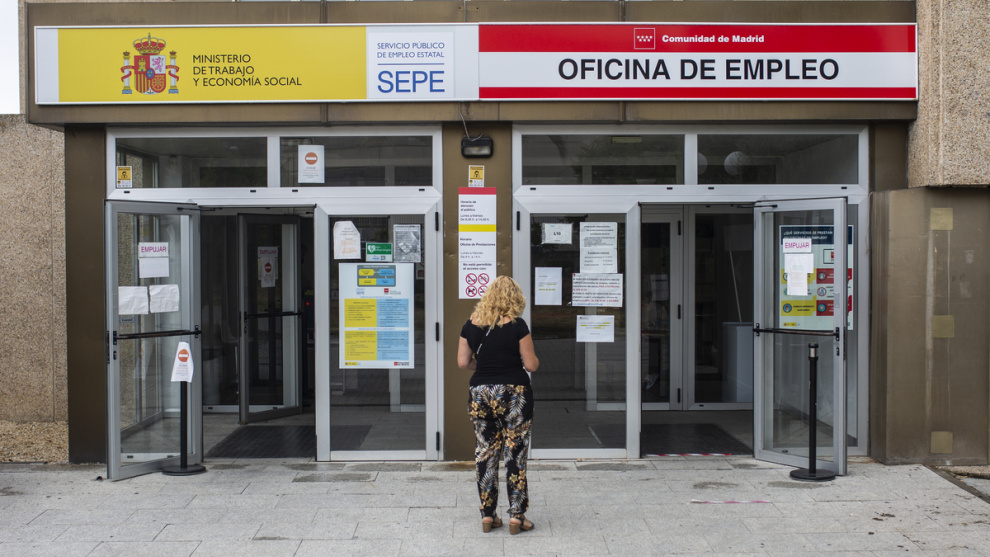 El paro sube en España con 193.700 nuevos parados afectando especialmente a jóvenes y mujeres