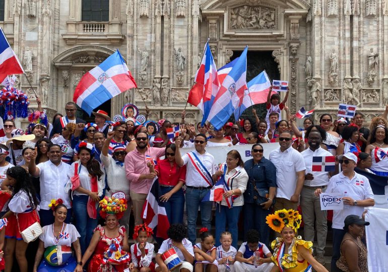 ITALIA: Cientos participan en Milano en parada dominicana