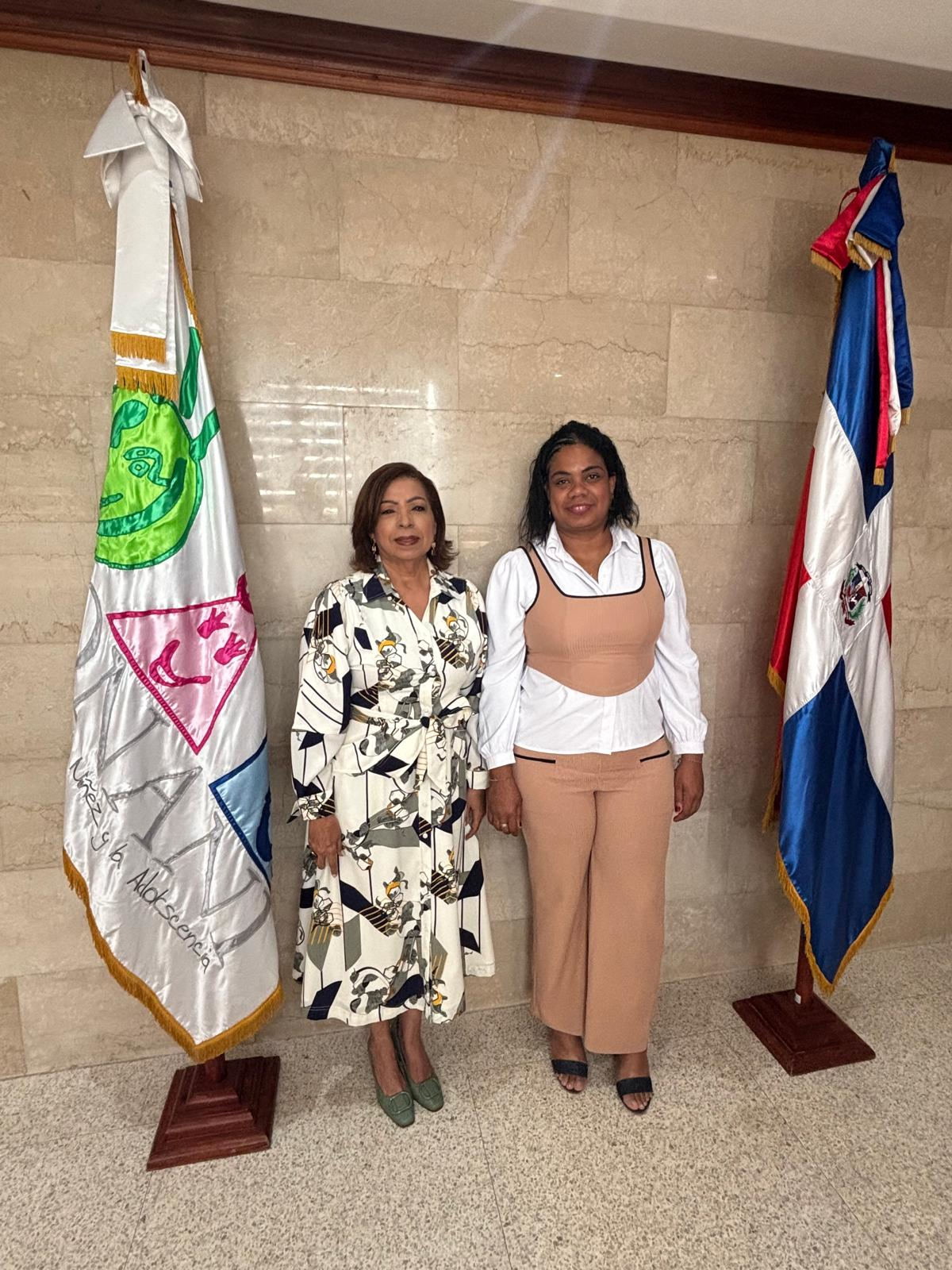 AMPI fortalece protección infantil RD con donación de equipos tecnológicos a CONANI AMPI fortalece protección infantil RD con donación de equipos tecnológicos a CONANI