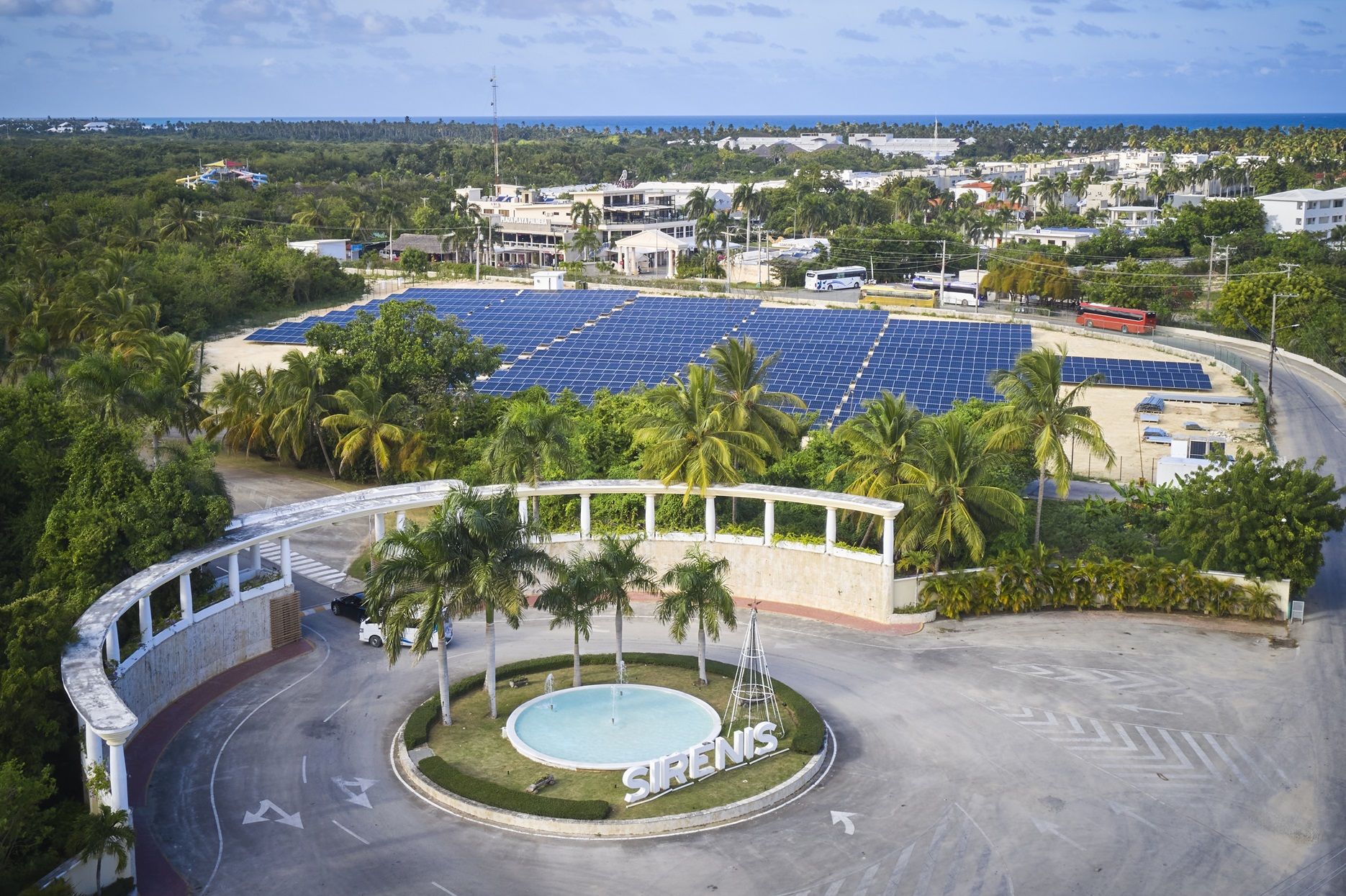 Grand Sirenis Punta Cana apuesta por la sostenibilidad con Planta Solar Fotovoltaica