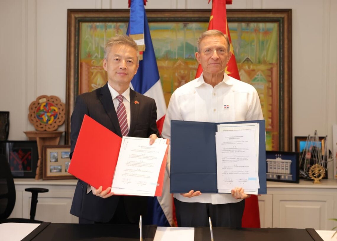 República Dominicana y China suscriben convenio de cooperación para proyectos de desarrollo