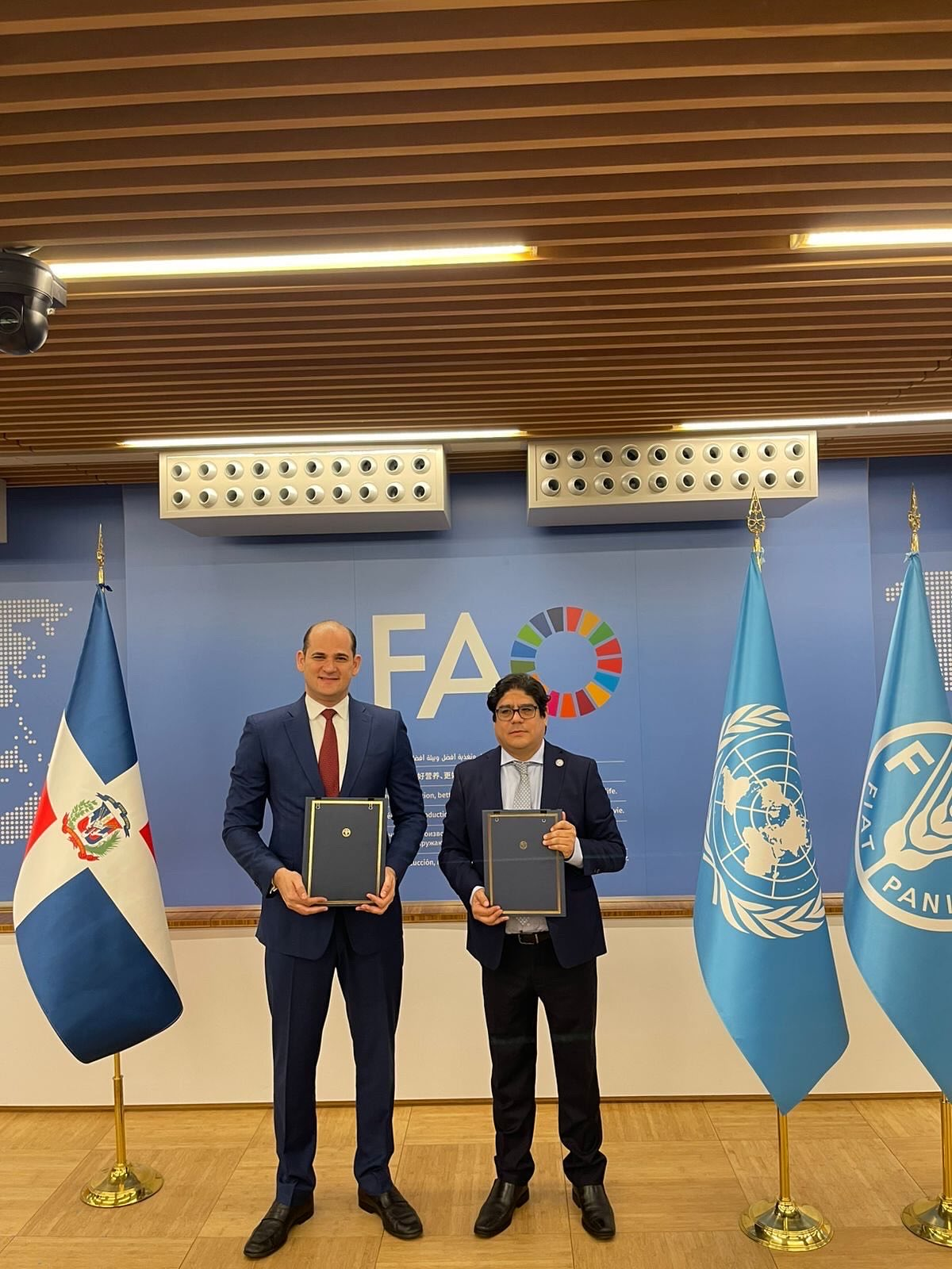 Italia: RD y FAO firman un acuerdo para continuar fortaleciendo Programa de Alimentación Escolar del INABIE Italia: RD y FAO firman un acuerdo para continuar fortaleciendo Programa de Alimentación Escolar del INABIE