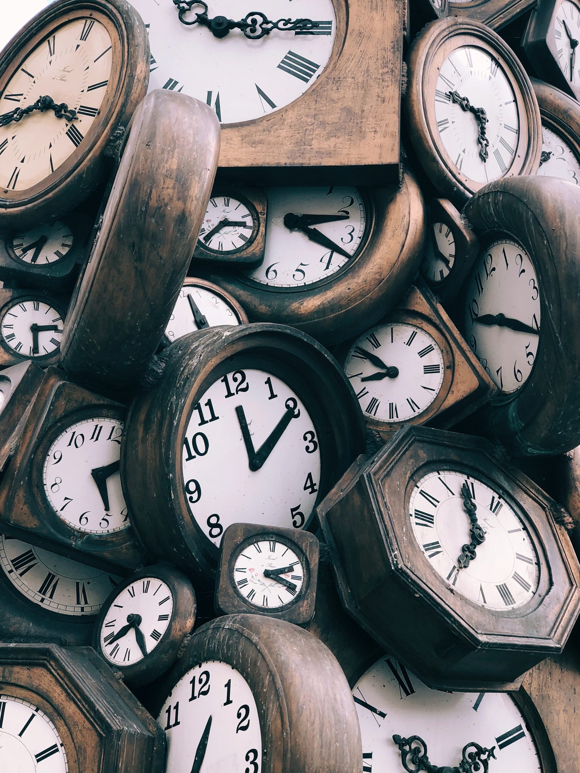 España retrasa sus relojes este domingo: entra en vigor el horario de invierno España retrasa sus relojes este domingo: entra en vigor el horario de invierno
