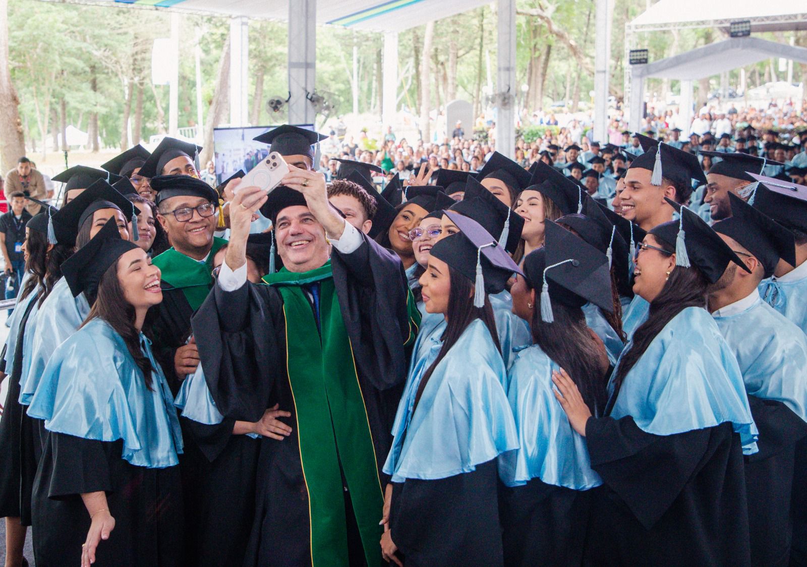 García Fermín: este gobierno ha impactado a más de 200 mil familias con el programa de becas García Fermín: este gobierno ha impactado a más de 200 mil familias con el programa de becas