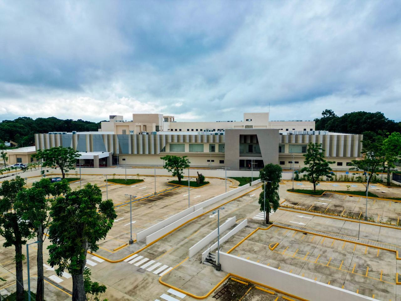 San Francisco de Macorís: Abinader entrega moderno Hospital Regional Universitario Dr. Ángel María Gatón