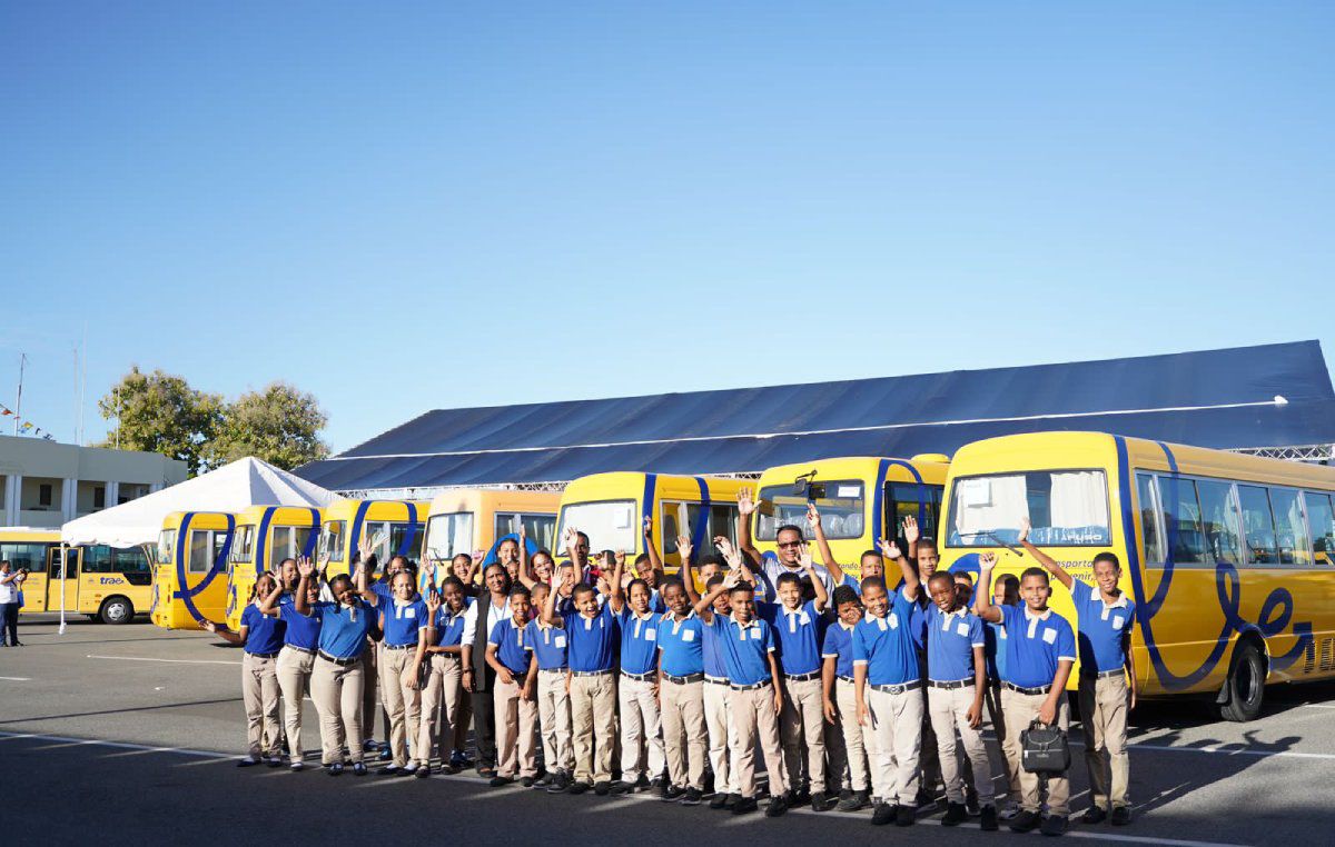 El Transporte Estudiantil TRAE ha generado más de RD 12,000 millones en ahorros para las familias