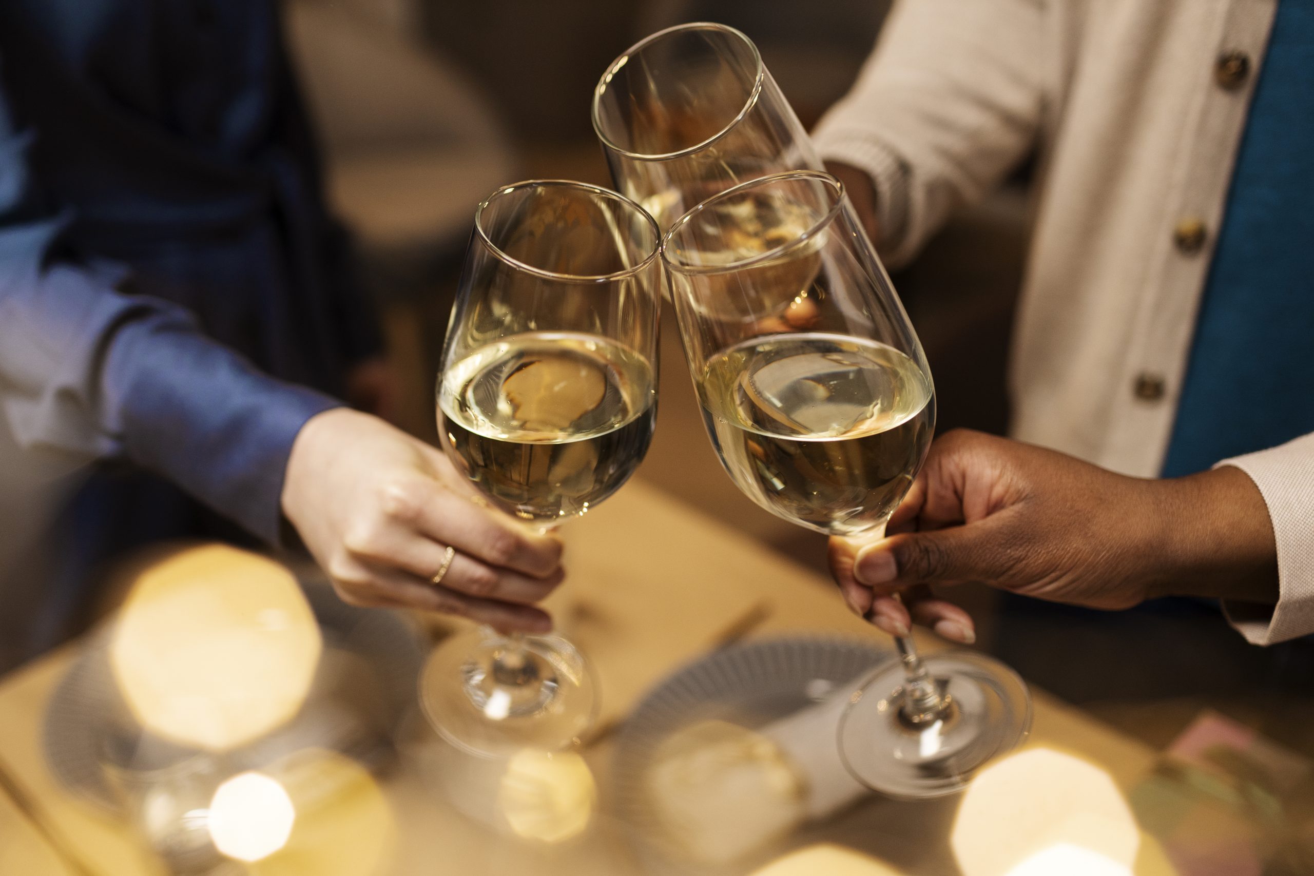 Flexibilización de horarios para venta de alcohol comienza este 10 diciembre