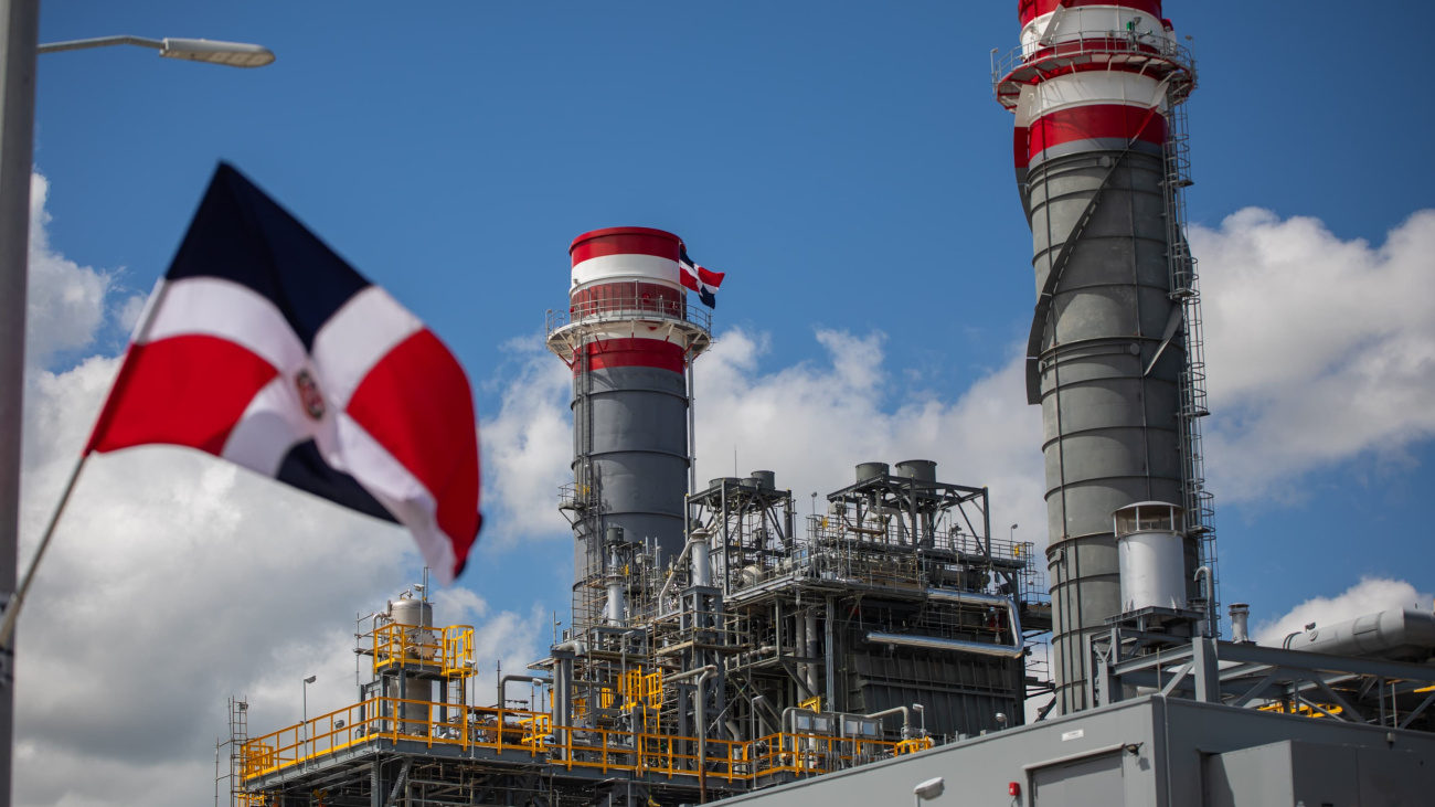 El norte de RD estrena su primera planta eléctrica a gran escala con 414 MW en Manzanillo