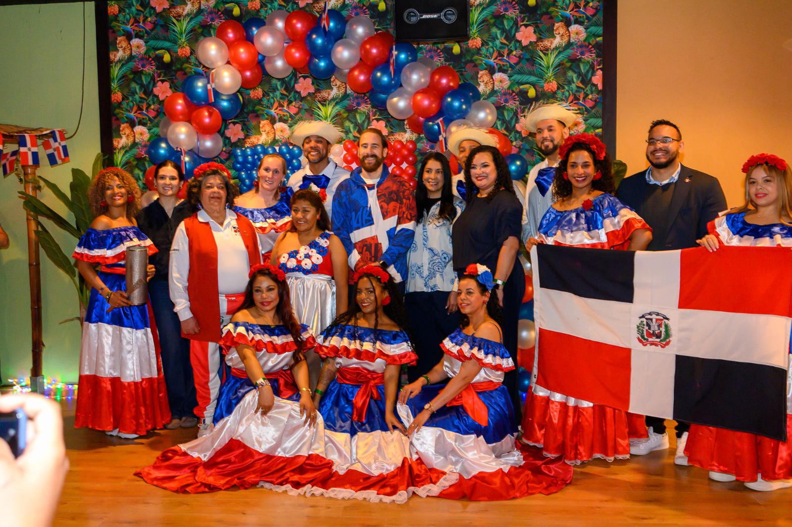 Países Bajos: Conmemoración del 182 aniversario de la Independencia se celebra ´en grande y en familia´ en Utrecht