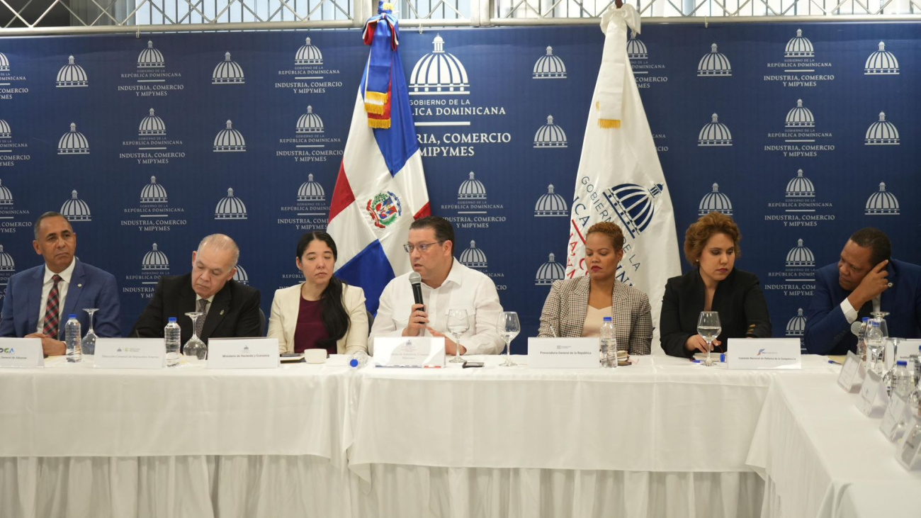 RD intensifica ofensiva contra el comercio ilícito en el país RD intensifica ofensiva contra el comercio ilícito en el país