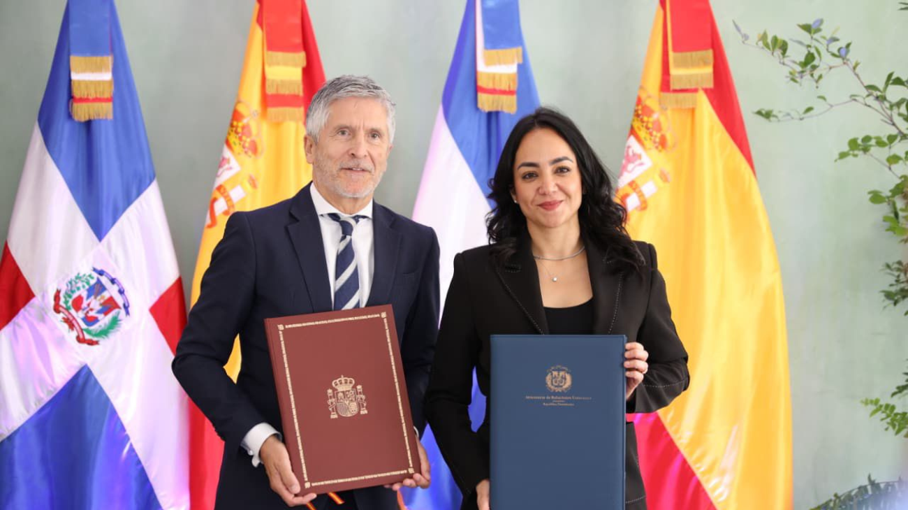 República Dominicana firma tratado con España para fortalecer la prevención y detección del crimen organizado