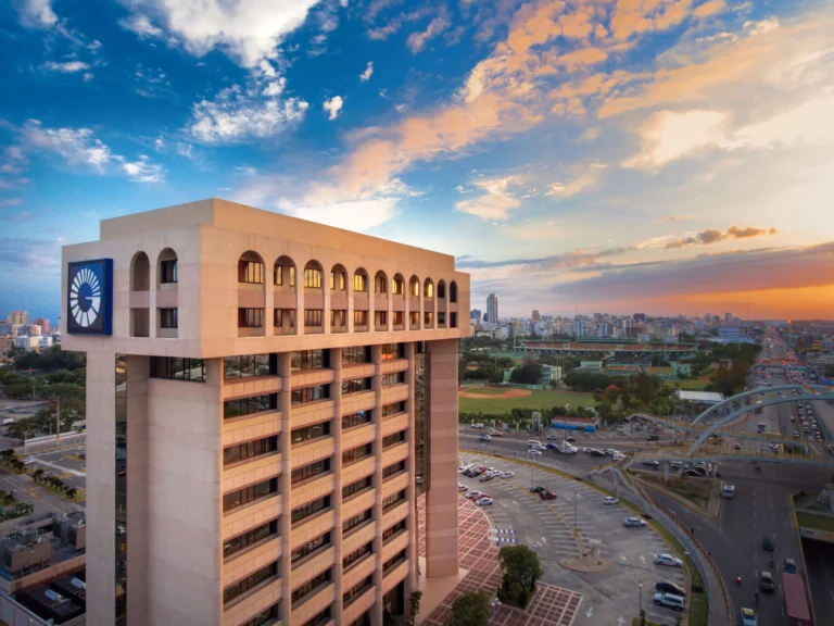 Banco Popular lidera el respaldo a empresas y pymes dominicanas
