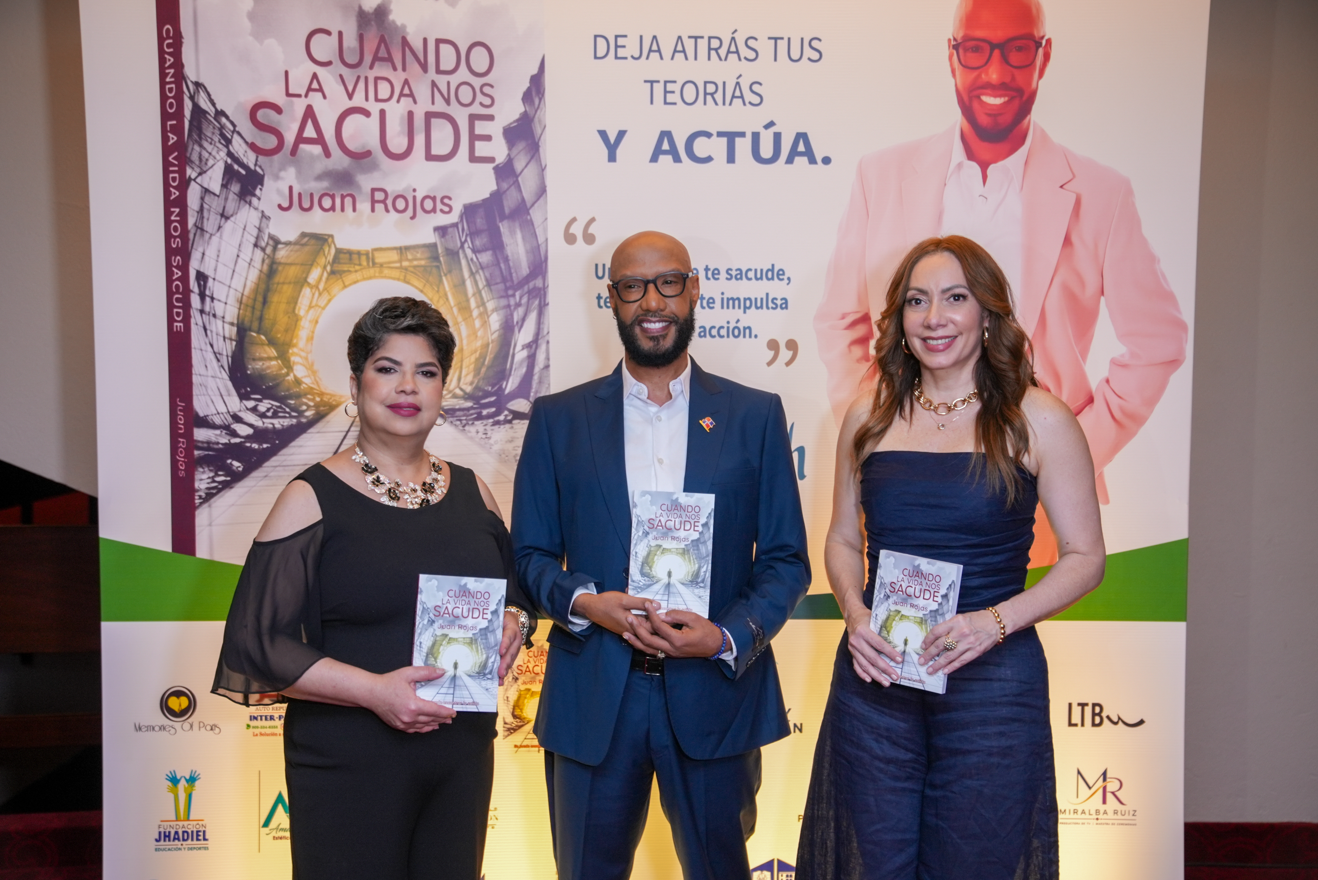 Juan Rojas presentó en Santo Domingo su libro «Cuando la vida nos sacude»