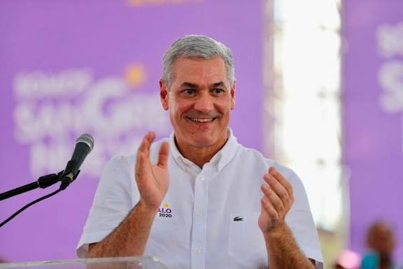 Gonzalo Castillo informa que el gobierno de los Estados Unidos le restituyó su visado de turismo Gonzalo Castillo informa que el gobierno de los Estados Unidos le restituyó su visado de turismo