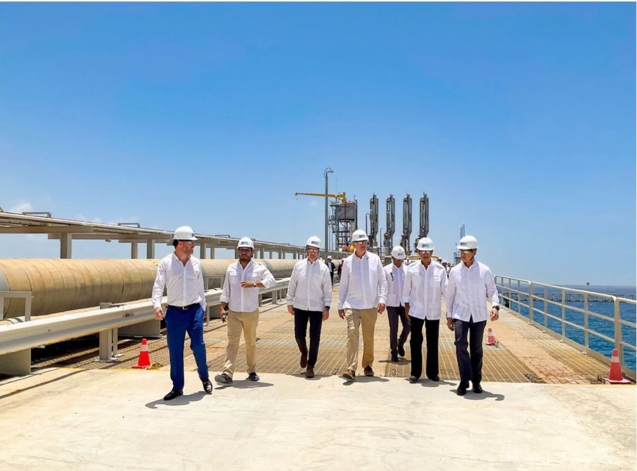 Subsecretario de Estado de EE.UU. visita AES Dominicana y conoce la mayor inversión energética estadounidense en el país Subsecretario de Estado de EE.UU. visita AES Dominicana y conoce la mayor inversión energética estadounidense en el país