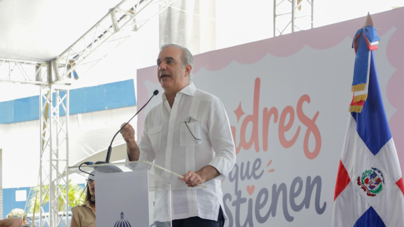 Presidente Abinader destaca sacrificio y fortaleza de las madres dominicanas durante jornada nacional “Madres que Sostienen” Presidente Abinader destaca sacrificio y fortaleza de las madres dominicanas durante jornada nacional “Madres que Sostienen”