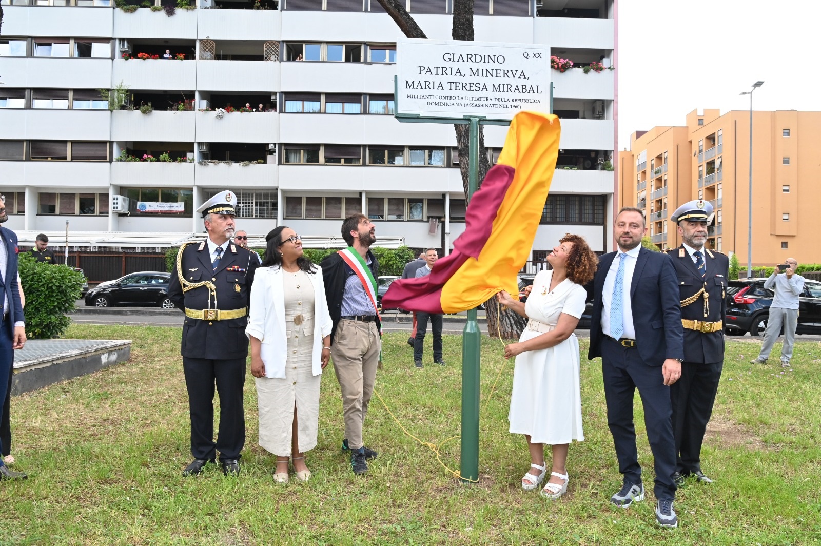 Italia: Asociación dominicana Il Tempo delle Donne honra a las Mirabal con jardín en Roma Italia: Asociación dominicana Il Tempo delle Donne honra a las Mirabal con jardín en Roma