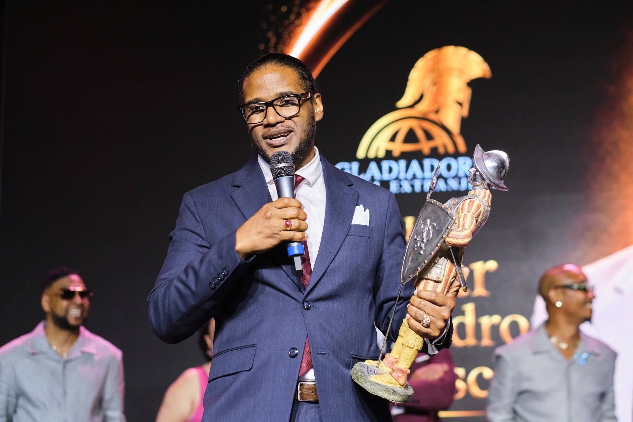 Madrid: Ingeniero dominicano César Carrasco recibe el Gran Gladiador 2026