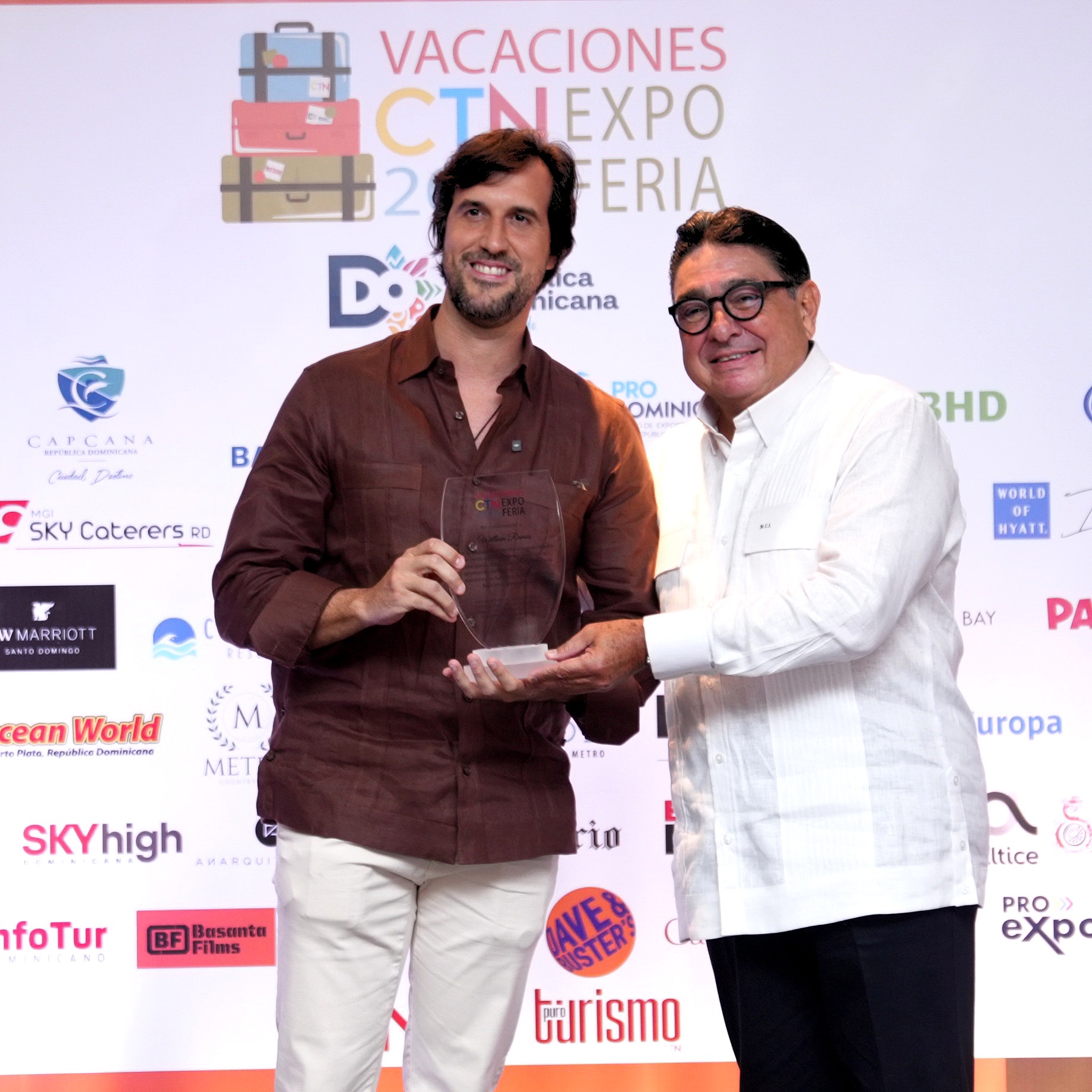 CTN entrega reconocimientos a empresarios y comunicadores dentro del acto inaugural de la XXIV Versión de Vacaciones CTN: Expo Feria 2026 CTN entrega reconocimientos a empresarios y comunicadores dentro del acto inaugural de la XXIV Versión de Vacaciones CTN: Expo Feria 2026