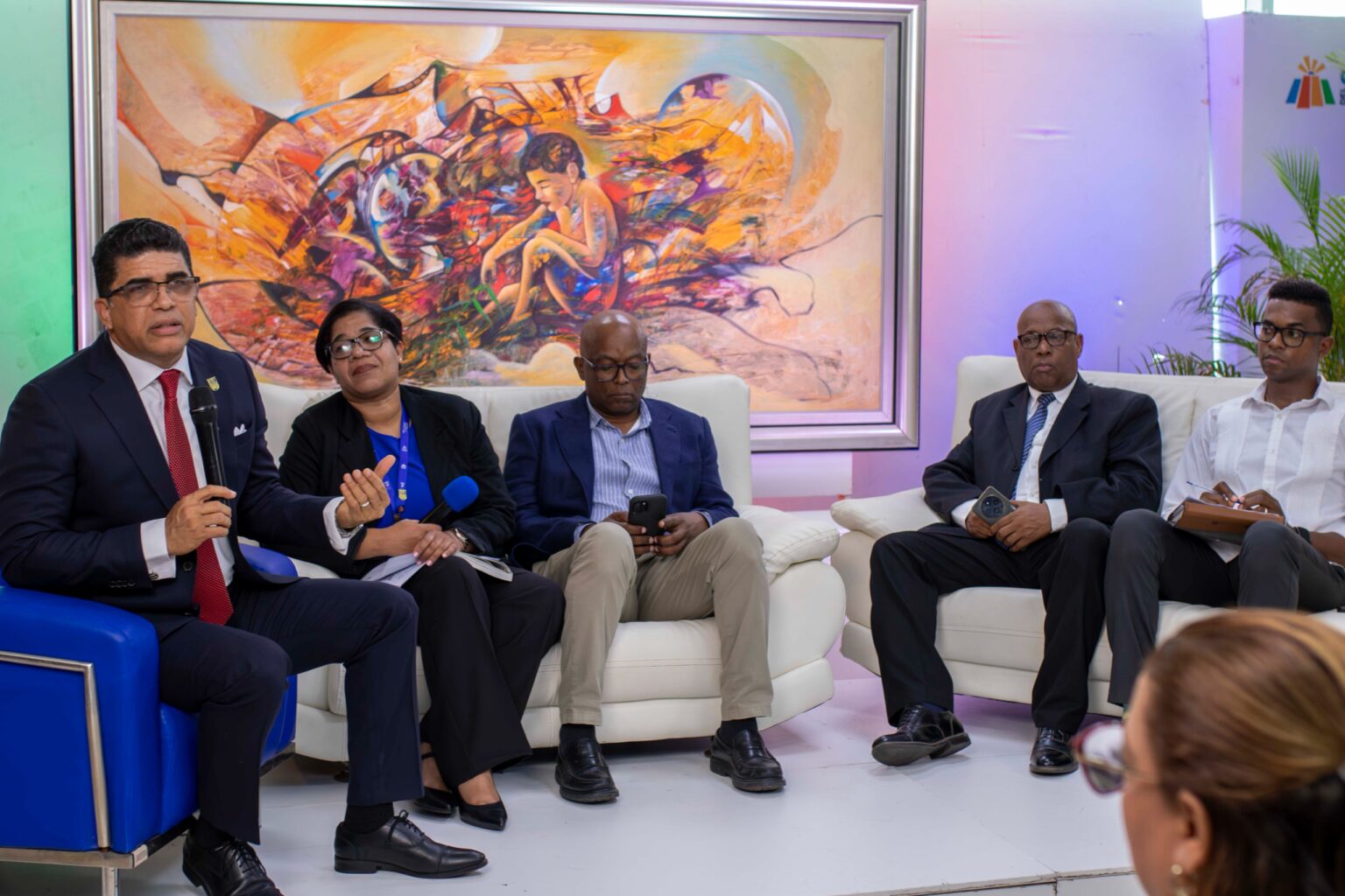Dío Astacio advierte asignación presupuestaria resulta insuficiente ante el acelerado crecimiento de Santo Domingo Este