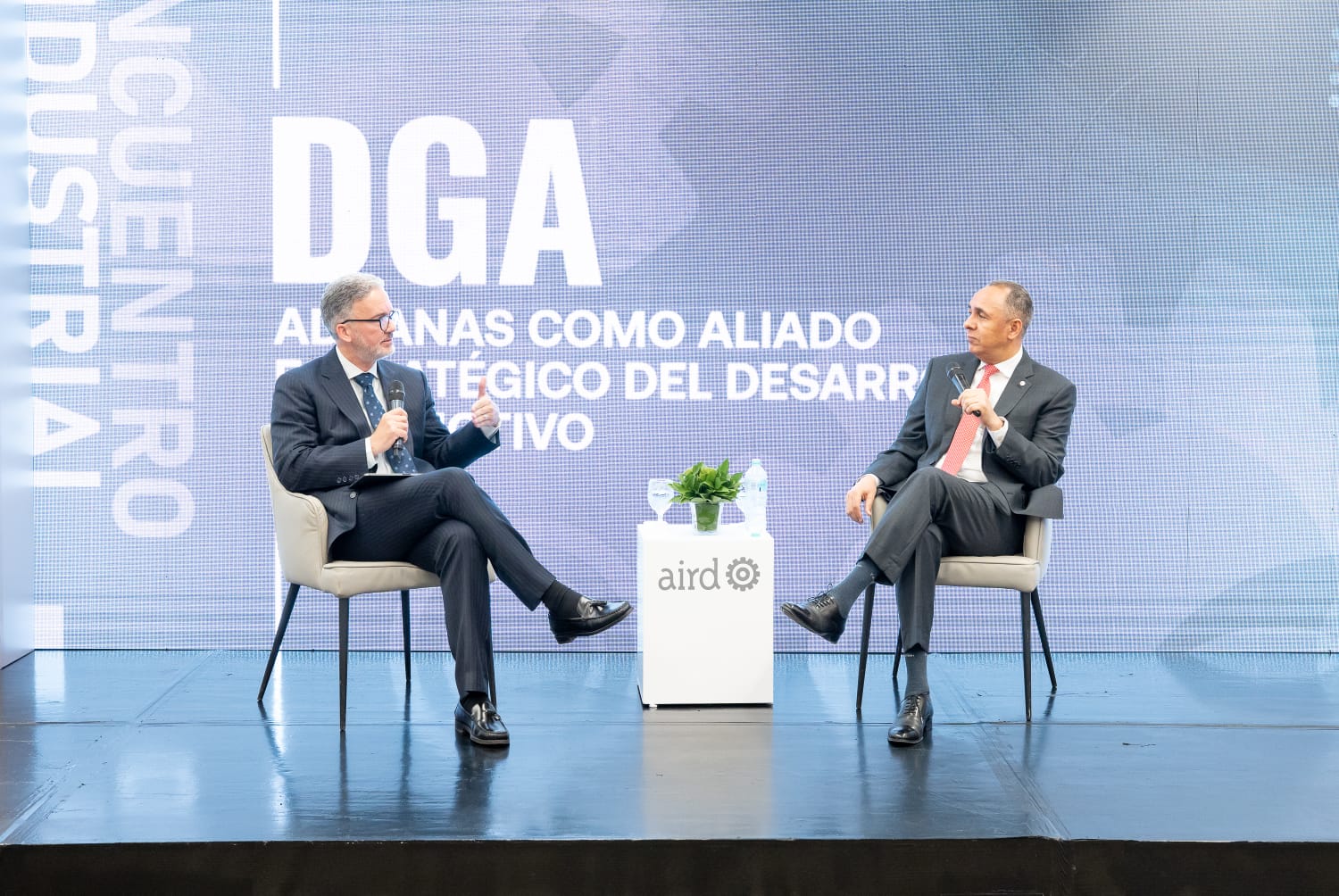 AIRD destaca rol estratégico de Aduanas para fortalecer competitividad y desarrollo productivo AIRD destaca rol estratégico de Aduanas para fortalecer competitividad y desarrollo productivo