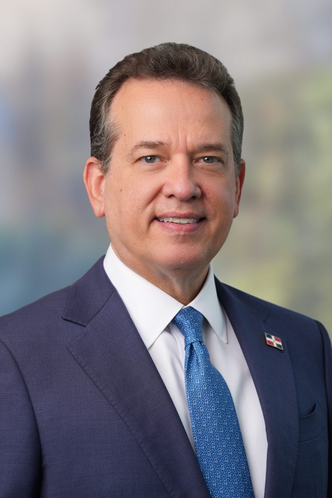 Víctor Bisonó asumirá como nuevo canciller de República Dominicana Víctor Bisonó asumirá como nuevo canciller de República Dominicana