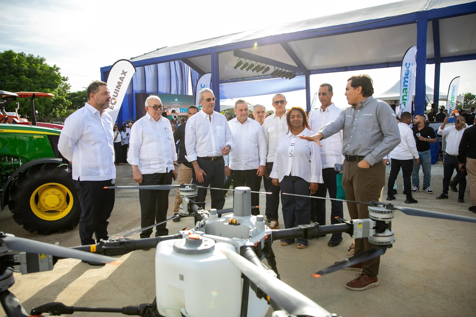 Mecanización permitirá reducir entre 15 % y 20 % los costos de producción agropecuaria Mecanización permitirá reducir entre 15 % y 20 % los costos de producción agropecuaria
