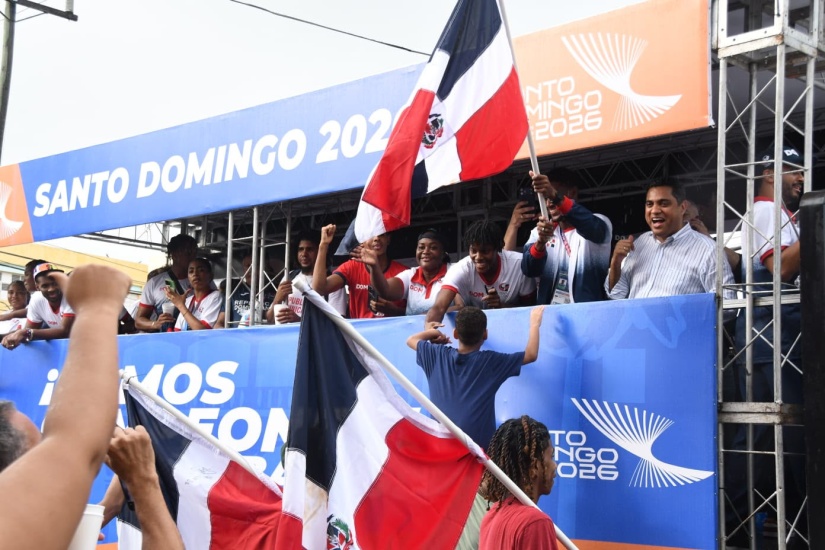 Dominicanos vitorean a sus medallistas de Santo Domingo 2026 en recorrido especial por calles de la capital Dominicanos vitorean a sus medallistas de Santo Domingo 2026 en recorrido especial por calles de la capital