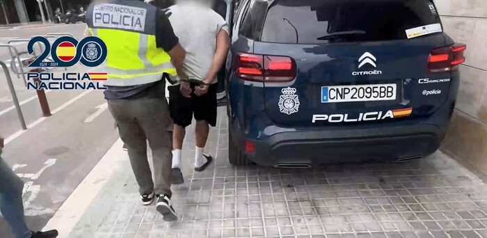 Desarticulan en Barcelona red de explotación sexual de mujeres latinoamericanas con 14 detenidos
