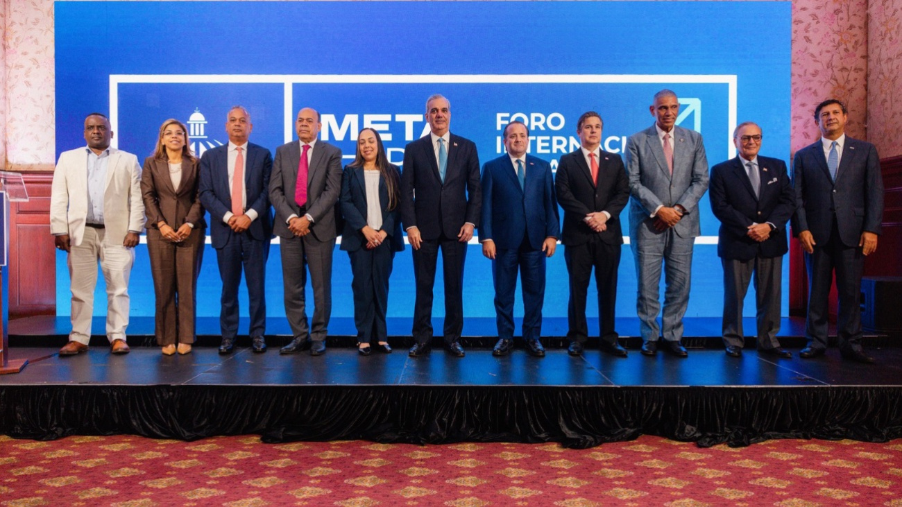 Abinader: pobreza bajó de 25.9% a 17% desde 2019 como parte de la Meta RD 2036 Abinader: pobreza bajó de 25.9% a 17% desde 2019 como parte de la Meta RD 2036