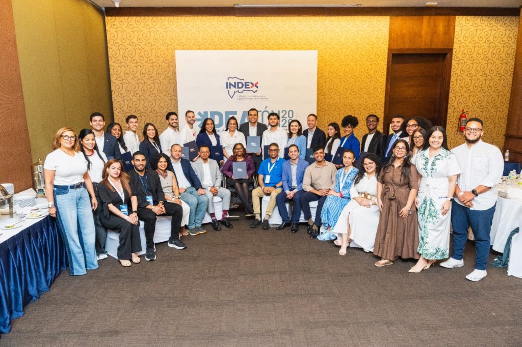 El INDEX celebra su primer Ideatón con jóvenes dominicanos del país y el exterior en Punta Cana
